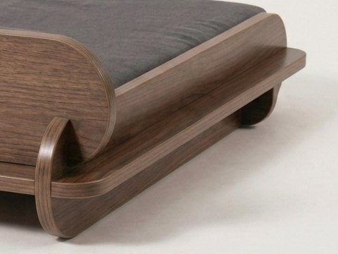 Layered plywood edge and platform of the bed